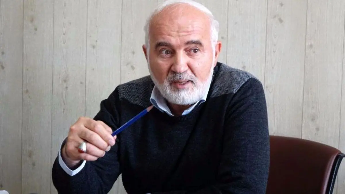 احمد توکلی: مجلس به سمت استیضاح روحانی نمی‌رود