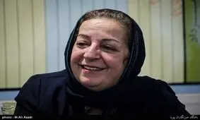 مرضیه برومند: مدیران تلویزیون از یک دوره‌ای بچه‌ها را دیگر رها کرد/ جناب‌خان و کلاه‌قرمزی برای کودک نیست/ به بچه‌هایمان یاد ندادیم مملکت‌شان را دوست داشته باشند