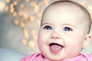 خنده نوزاد از چندماهگی معنا دار می شود؟