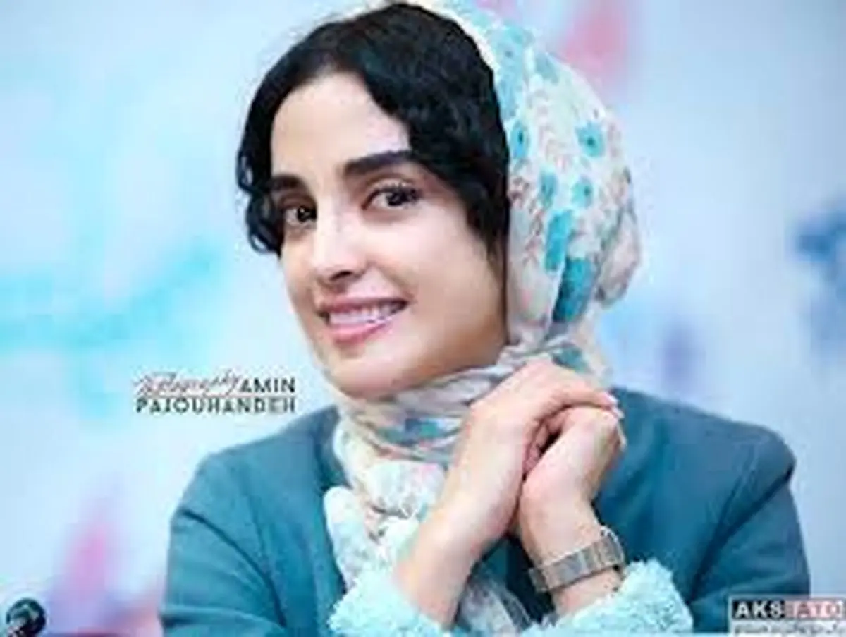 تيپ متفاوت بازيگر زن در جشن امضا يك سريال/عكس