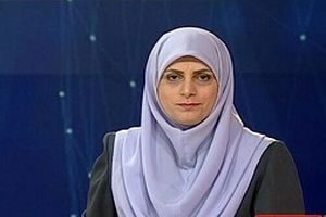 واکنش خانم مجری به برکناری وزیر اقتصاد/عکس