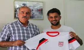 سیدی از تراکتورسازی جدا شد