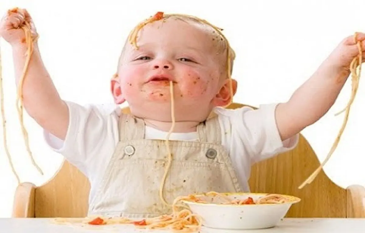 چگونه آداب غذا خوردن را به کودکان آموزش دهیم؟‌