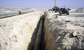 آغاز طرح کف شکنی یک حلقه چاه برای تامین آب روستاهای قمبوان و گنج قباد