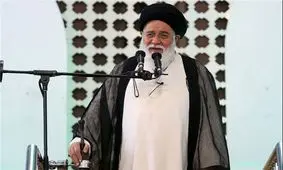 امام جمعه مشهد: فاسد نشان دادن حضور عراقی‌ها در مشهد توطئه جدید انگلیس است