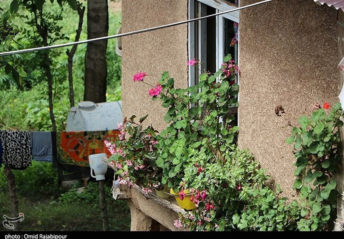 روستای "کیکاووس" با خانه‌های گلی در اشکورات گیلان به روایت تصویر