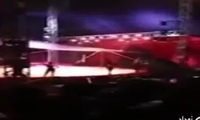 پرت شدن هولناک بازیگر سیرک به داخل تماشاچیان