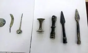 ۱۴ شی عتیقه با قدمت هزاره سوم پیش از میلاد مسیح در جیرفت کشف شد