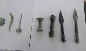 ۱۴ شی عتیقه با قدمت هزاره سوم پیش از میلاد مسیح در جیرفت کشف شد