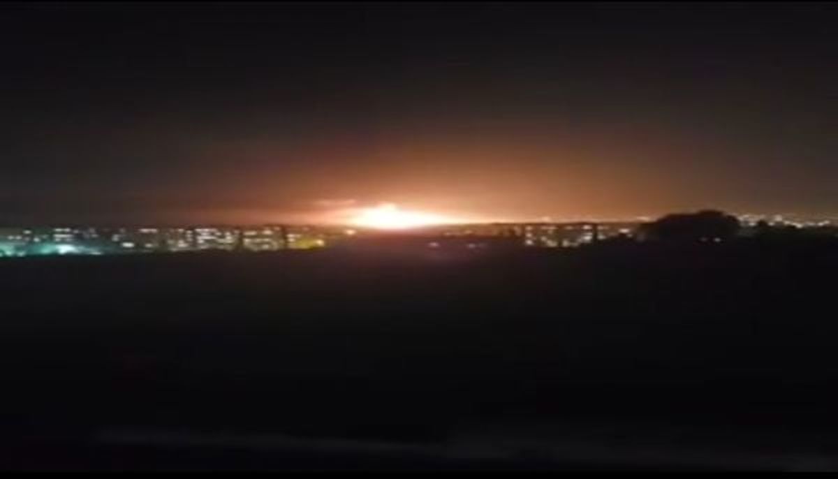فیلمی از انفجار مهیب در پایگاه هوایی «المزه» در نزدیکی دمشق پایتخت سوریه