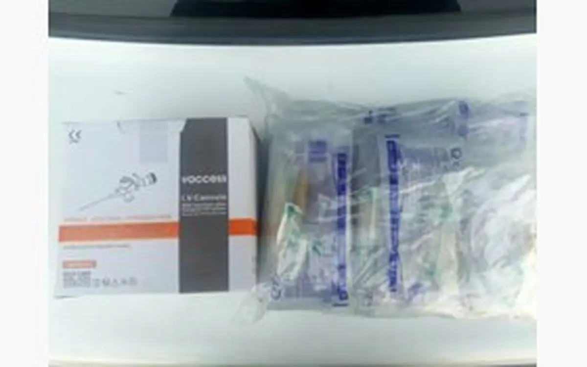 کشف انبار تجهیزات پزشکی قاچاق