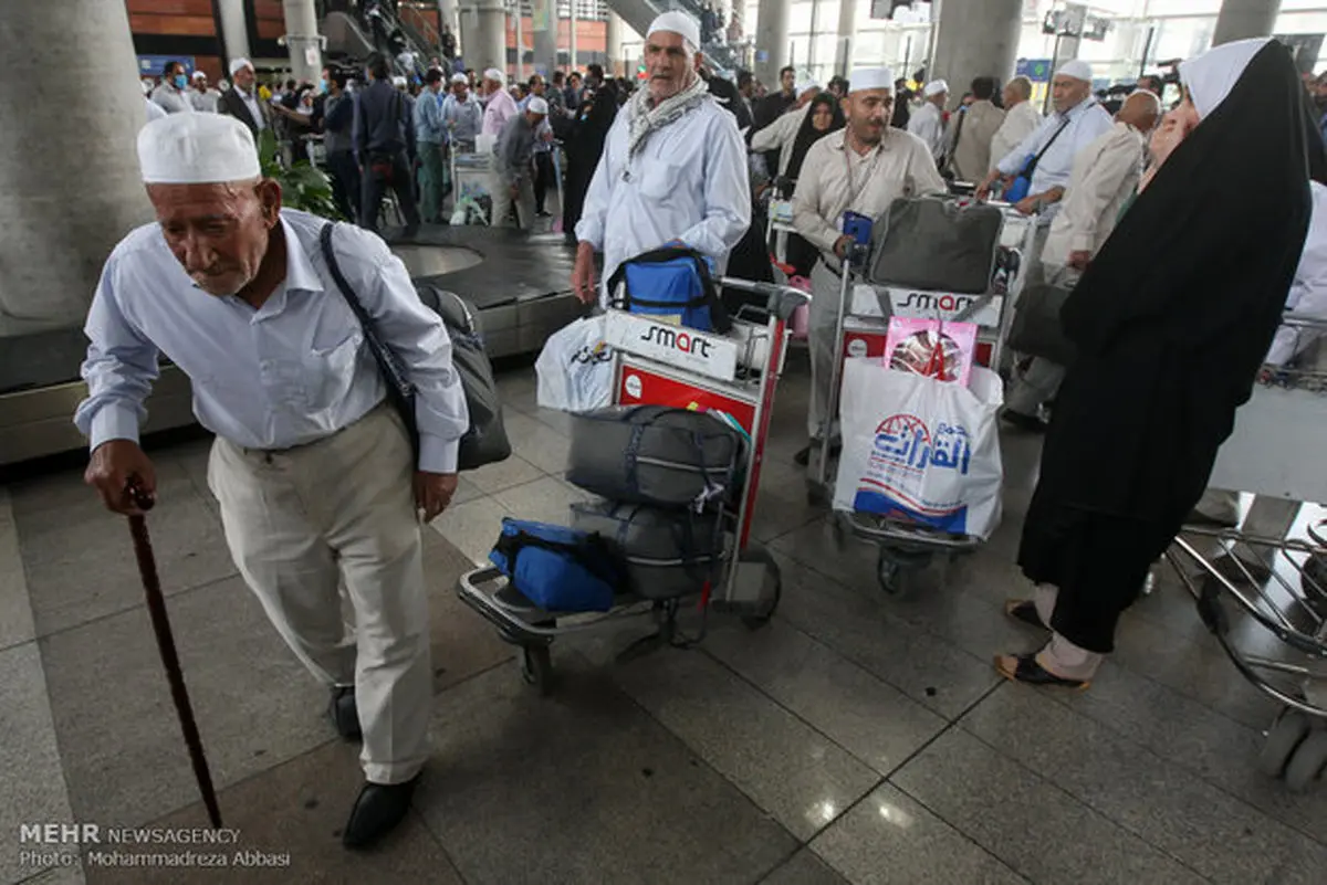 حجاج مشکوک به بیماری هنگام ورود به مشهد غربالگری سلامت می شوند