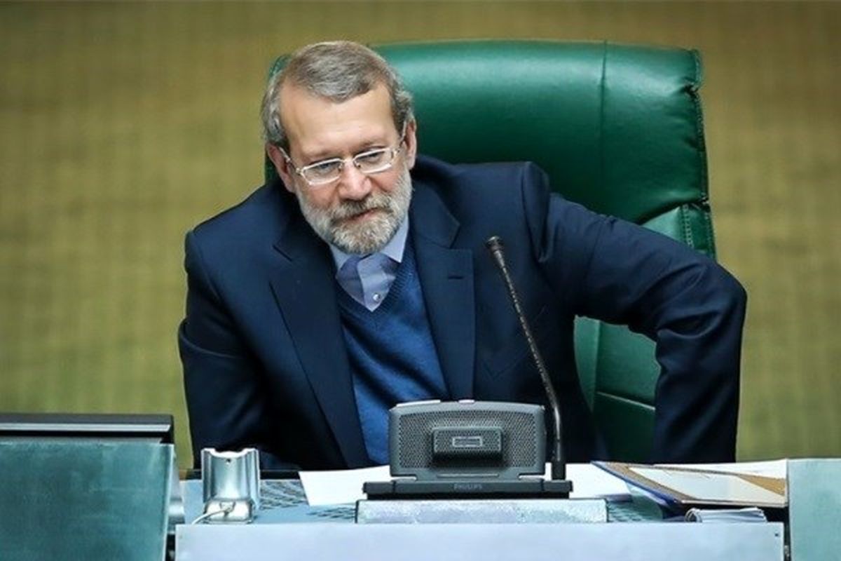 لاریجانی گفت برای ارجاع «سوال از رئیس جمهور» اصرار نکنید