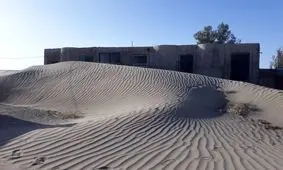 خانه‌ای که در طوفان شن زابل مدفون شد!