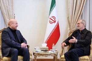 نامه قالیباف به رئیس جمهور؛  مصوبه اصلاح حقوق کارکنان دولت غیرقانونی است