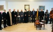 سیدمحمد خاتمی: اگر تمام سلاحها در اختیار باشد اما مردم حاضر نباشند، نمونه اش می شود شوروی/ وضعیت کشور خوب نیست البته این وضع را آقای پزشکیان به وجود نیاوردند/ ایثارگری یعنی جایی که جنگ است با همه وجود، مقاومت کند و جایی به اقتضای مصلحت مذاکره کند