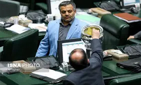 انتقاد یک نماینده از عدم شرکت نمایندگان در رای‌گیری‌های مجلس