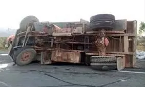 مرگ راننده کامیون در محور محلات _ خمین