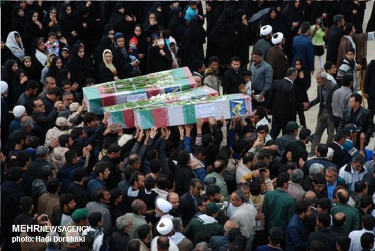 تشییع ۱۵ شهید گمنام و عاشورایی در مازندران