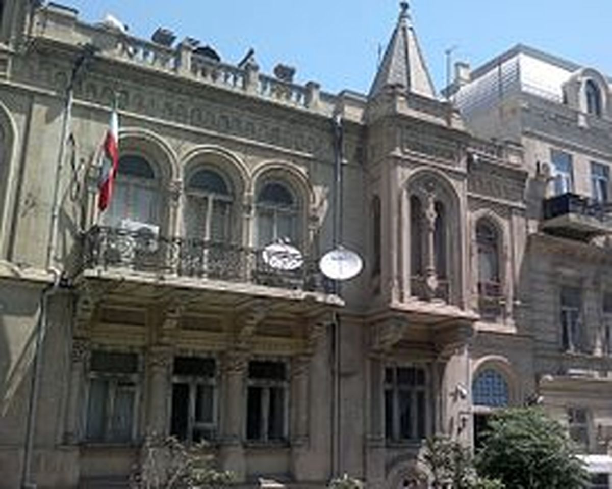 دردسرهای سفارت اجارهای ایران در کشور همسایه