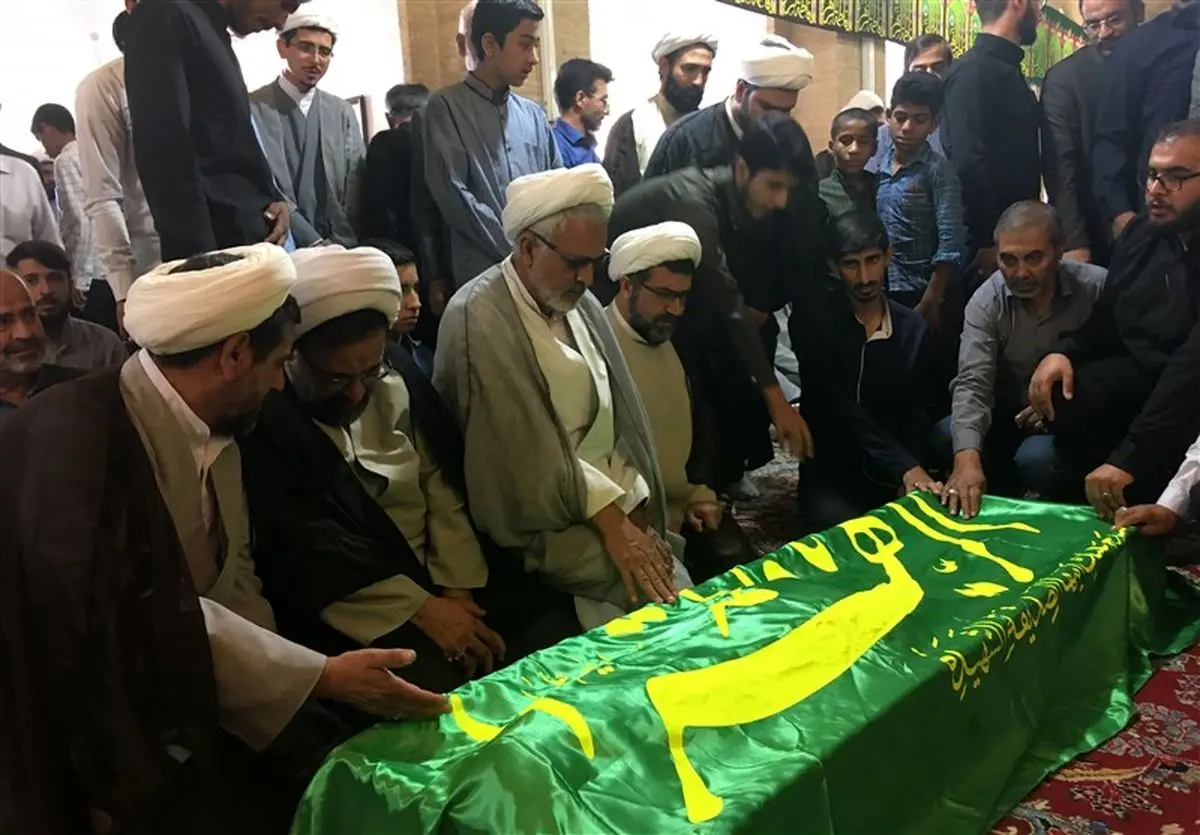 آئین تشییع پیکر حجت‌الاسلام عرفان‌شهرضایی در کرمان به روایت تصویر