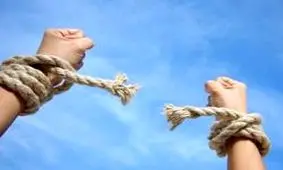 کمپ‌های ترک اعتیاد کمترین اثر را در بهبود معتادان دارند/ اعتیاد یک بیماری چند بعدی است