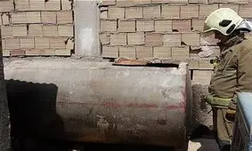 انفجار تانکر فلزی ۲۰۰۰ لیتری آب باعث مصدومیت مرد جوان + تصاویر
