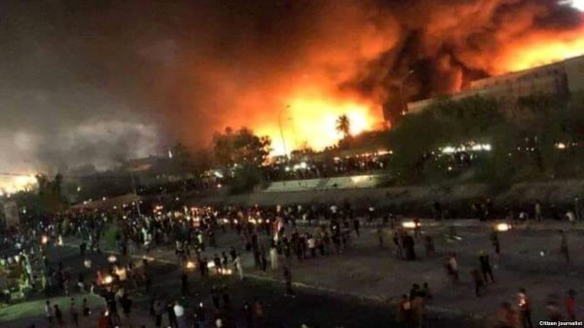 واکنش سایتهای خبری سعودی نسبت به اتفاقات دیروز بصره/ سعودی‌ها از آتش گرفتن کنسولگری ایران خوشحال هستند