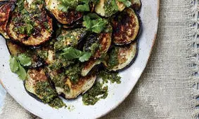 بادمجان زغالی یک غذای رژیمی