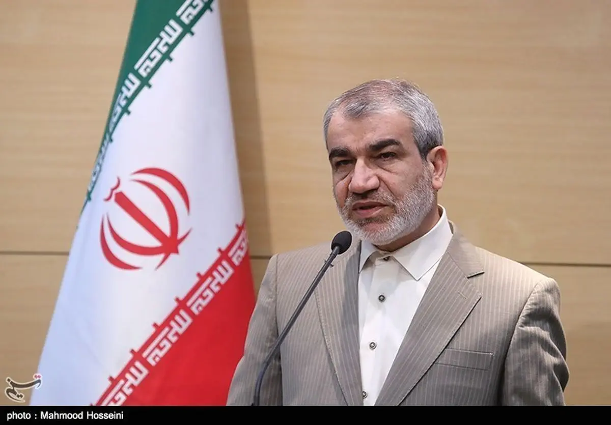 واکنش کدخدایی به انتقادات پروانه سلحشوری درباره نظارت استصوابی