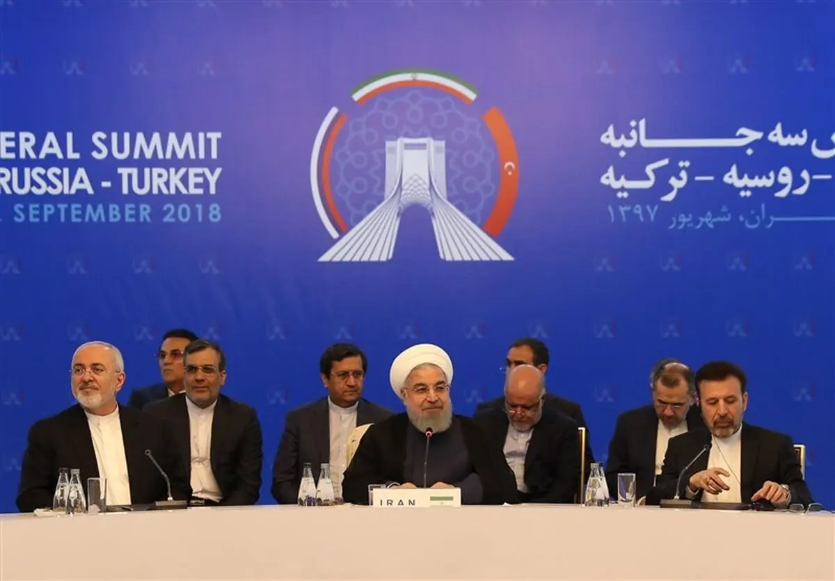 روحانی در نشست خبری: باید تروریست‌ها سلاح‌ را زمین بگذارند/ لزوم تسریع در تدوین قانون اساسی سوریه