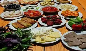 خوردن این غذاها با هم ممنوع!