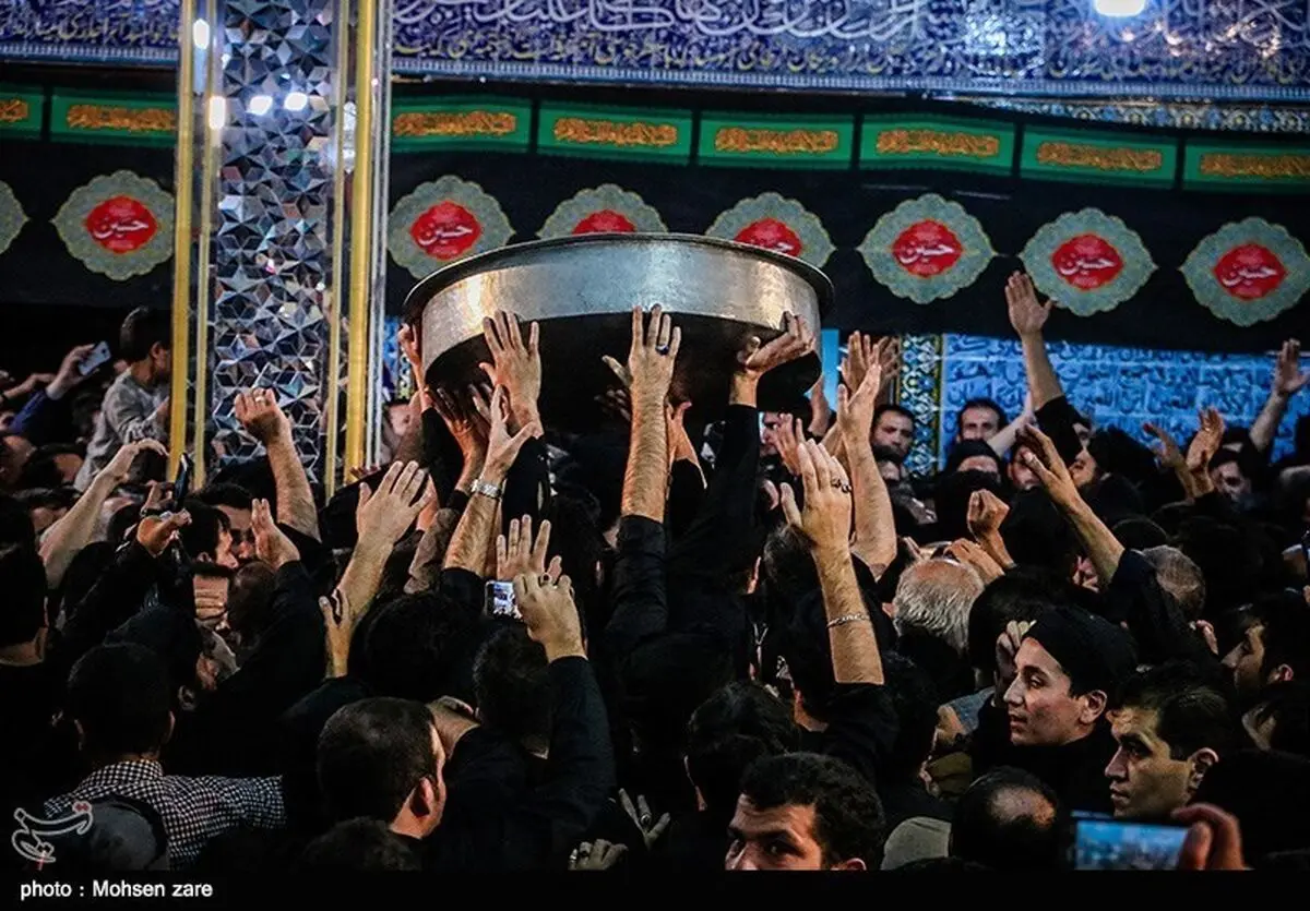 طشت‌گذاری؛ عزاداری با رنگ و بوی "سنت" در پایتخت حسینیت