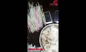 دستگیری ساقی مواد مخدر و تولید کننده هروئین و پایپ در آبادان +فیلم