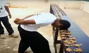 رکورد عجیب شکستن گردو با سر در گینس! + فیلم