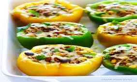 طرز تهیه فلفل دلمه ای شکم پر پنیری