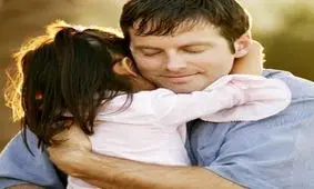 در آغوش گرفتن نوزاد و کودک چه فوایدی دارد؟