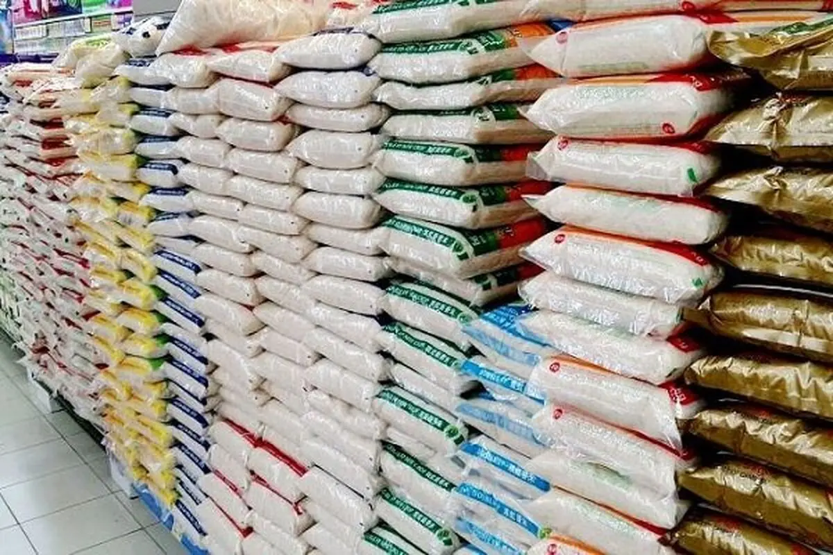 عرضه کالاهای احتکار شده در نمایشگاه کرمانشاه