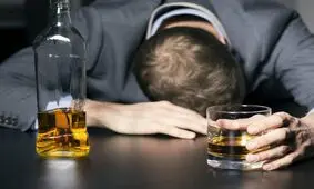 فاجعه مرگبار در اراک به خاطر مصرف الکل صنعتی / یک نفر تسلیم مرگ شد 2 نفر در کما