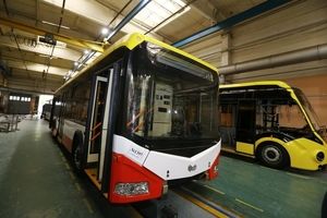 توافق برای تولید اتوبوس‌های هیبریدی و برقی در ایران