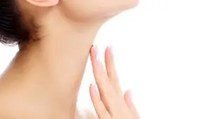 چگونه پوست گردن را 10 سال جوان تر کنیم؟