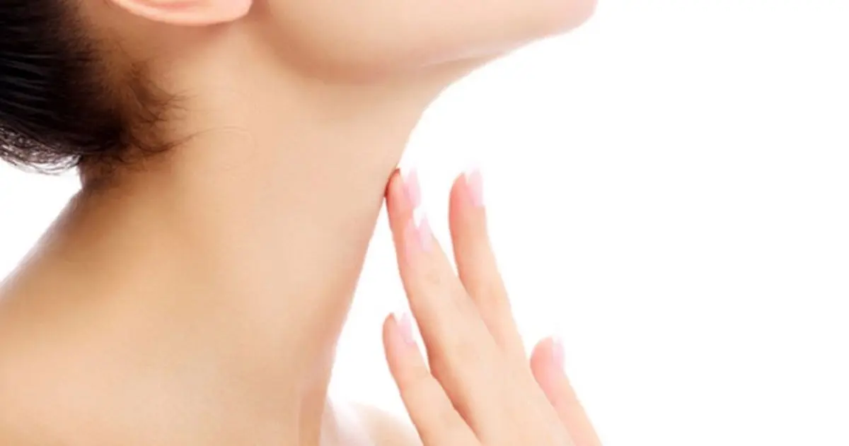 چگونه پوست گردن را 10 سال جوان تر کنیم؟