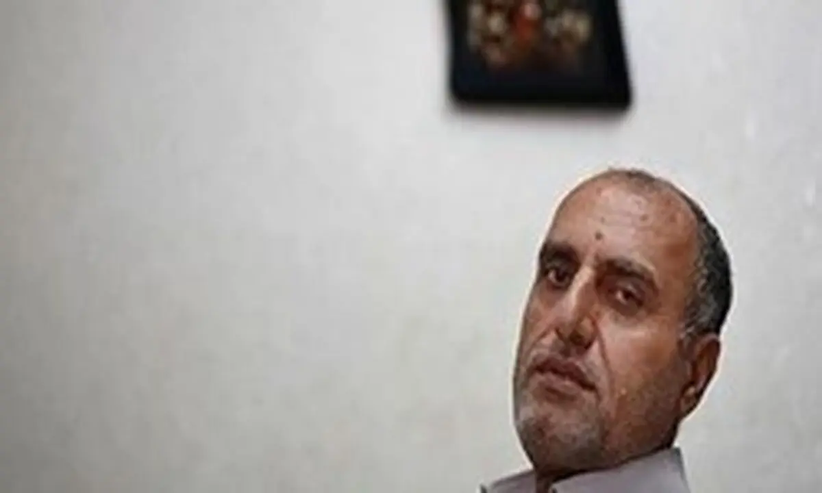 لطفاً در ساعت غیراداری به دیدارم بیایید