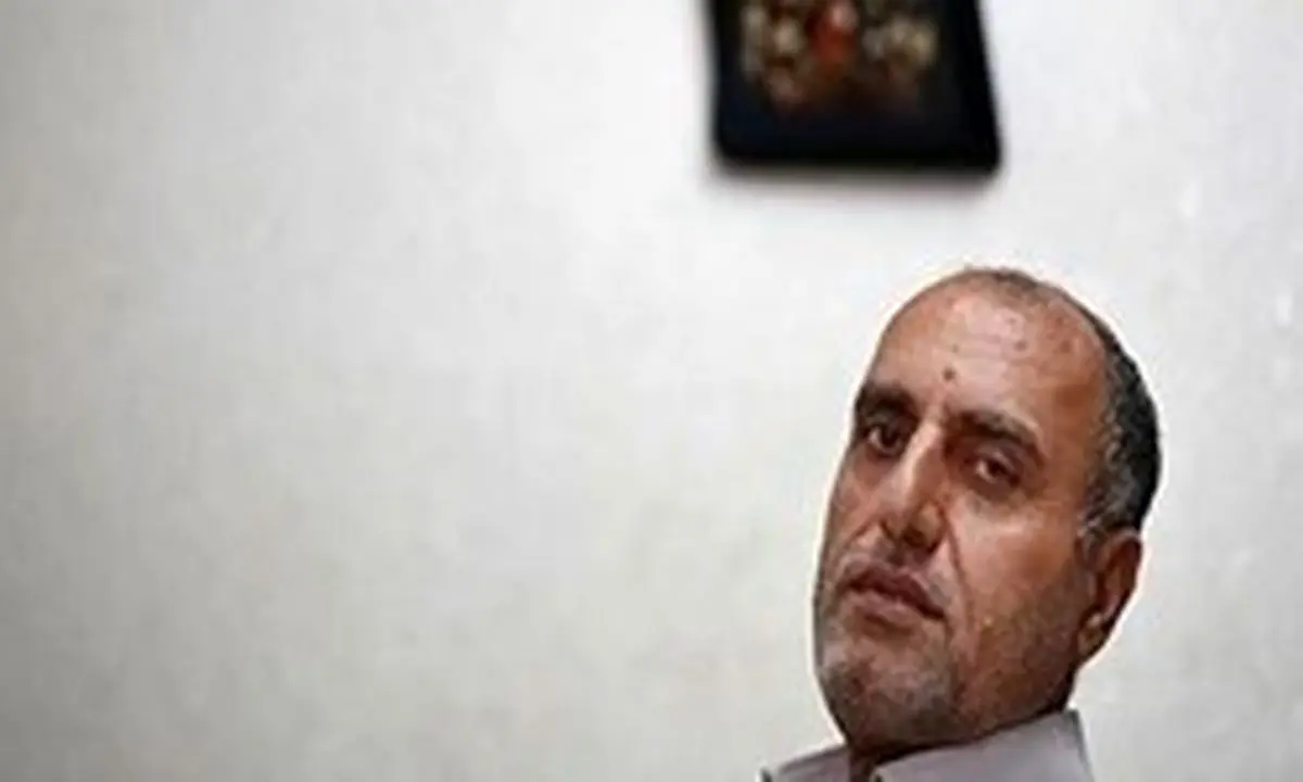 لطفاً در ساعت غیراداری به دیدارم بیایید