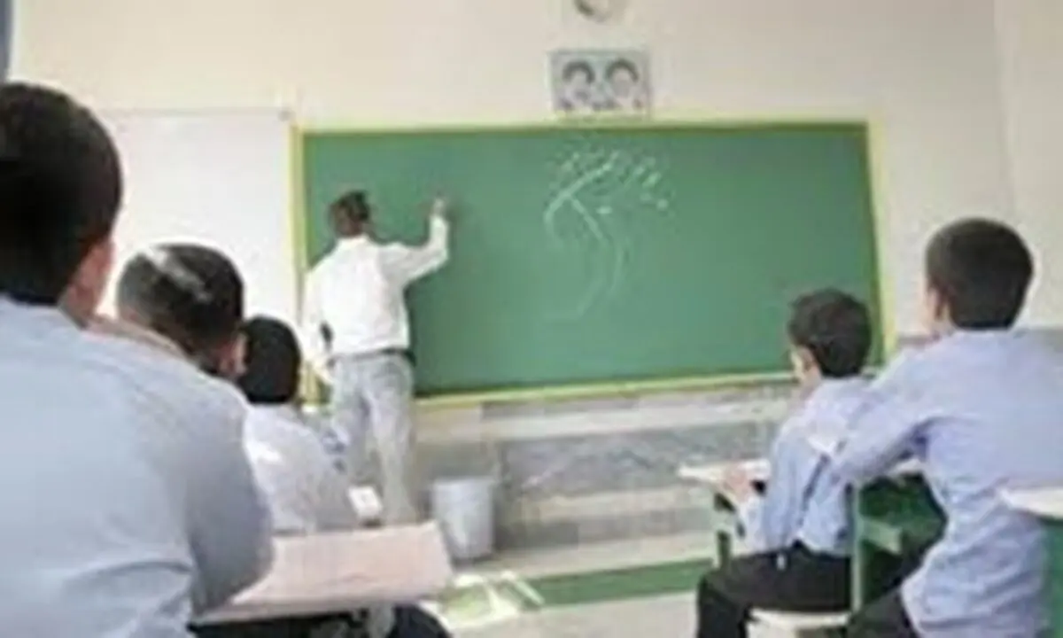 فاصله حداقل ۲۰ روز بین آخرین امتحان نهایی و کنکور ایجاد می‌شود/ هنوز هدایت تحصیلی ۳۰۰ هزار دانش‌آموز مانده است