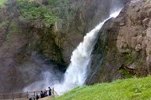 آبشار "شلماش" سردشت به‌روایت تصویر‌