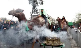 کاروان نمادین امام حسین(ع) در ورامین حرکت کرد