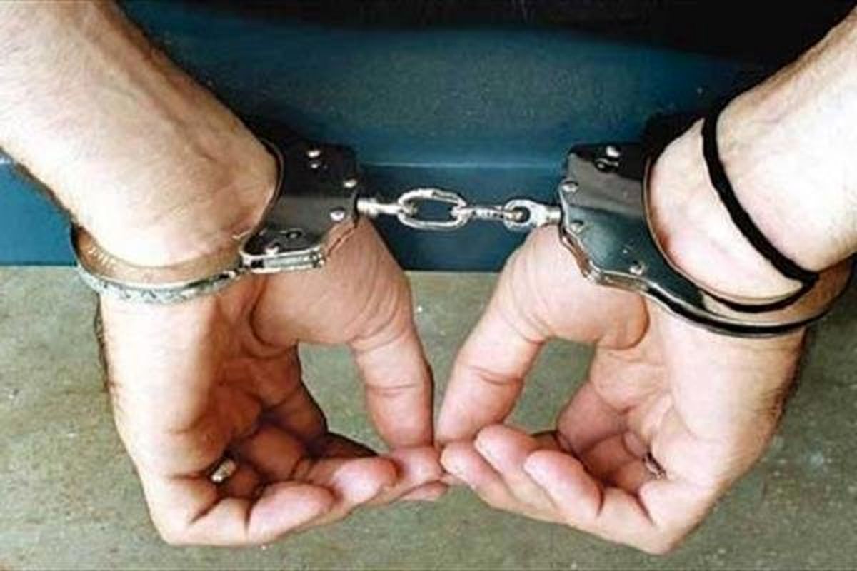 دستگیری مردانی که سرعابربانکها کلاه میگذاشتند
