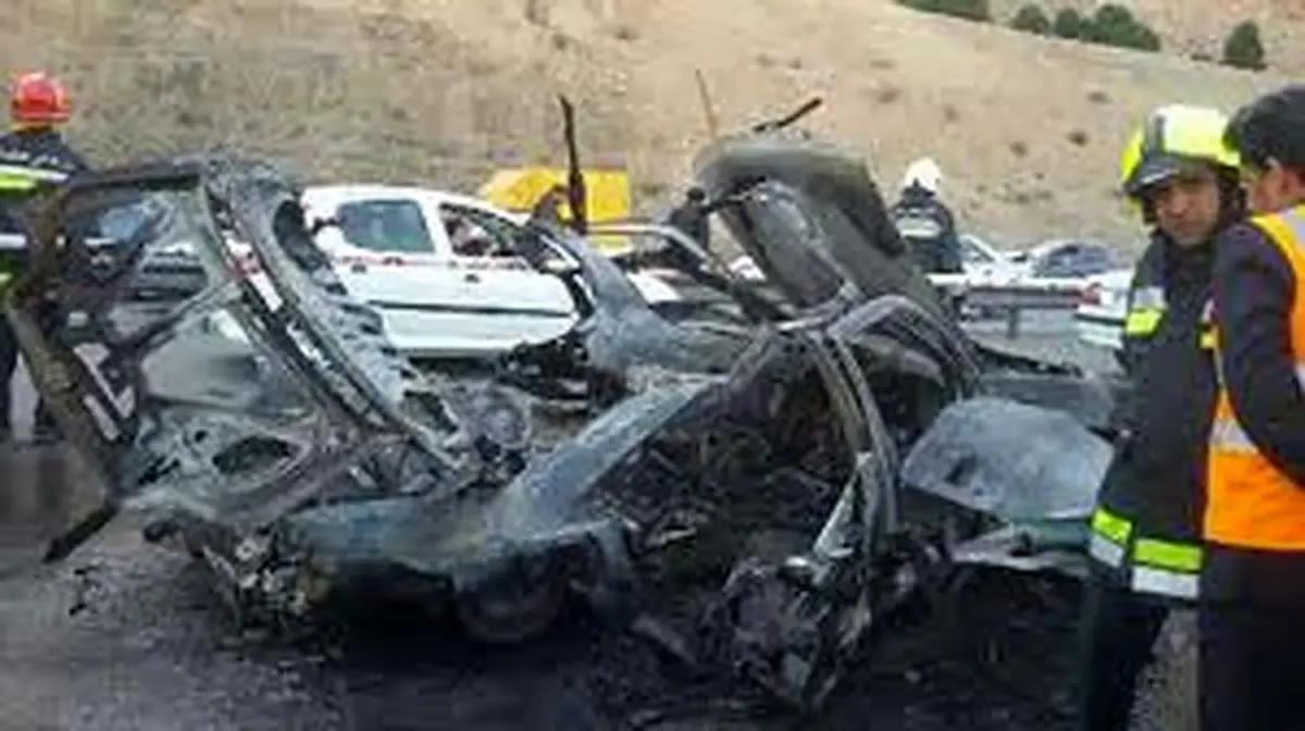 "پژو ۴۰۵" حامل سوخت قاچاق در نهبندان منفجر شد