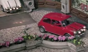 تعقیب و گریز دیدنی پسر جوان و پلیس + فیلم